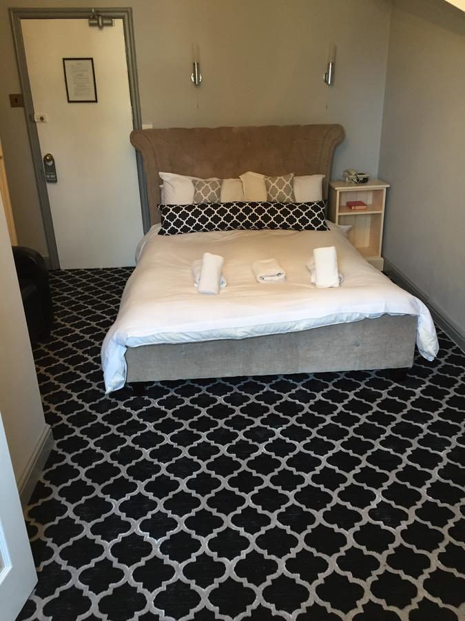 Hillcrest Hotel Lincoln Bagian luar foto