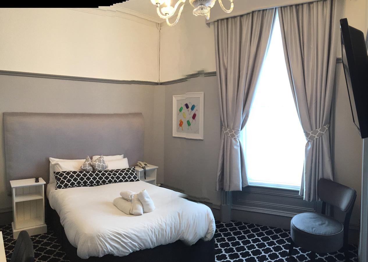 Hillcrest Hotel Lincoln Bagian luar foto