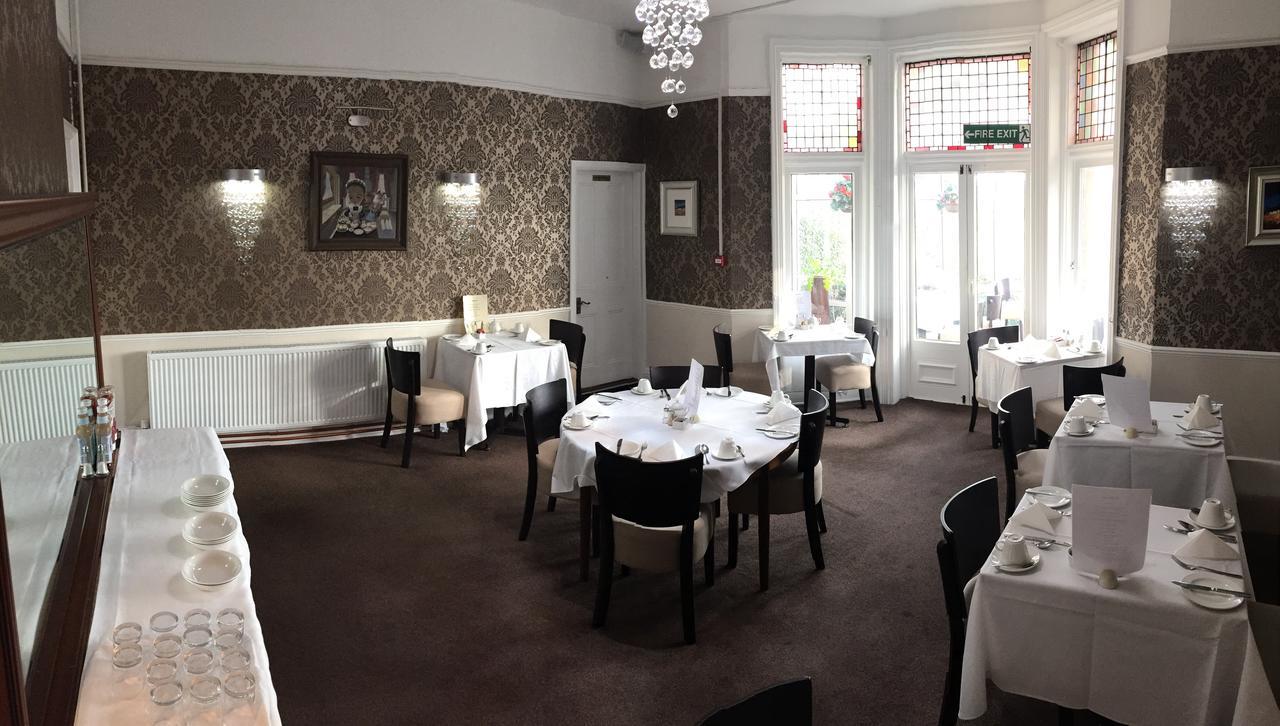 Hillcrest Hotel Lincoln Bagian luar foto